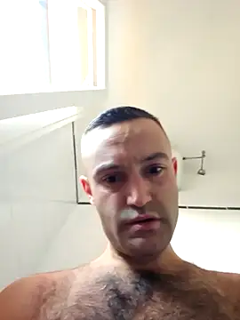 Snapshot of enricso chatting on November 9, 2025, 3:10 pm enricso online show from November 9, 2025, 3:10 pm