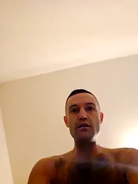 Snapshot of enricso chatting on November 11, 2025, 10:48 am enricso online show from November 11, 2025, 10:48 am