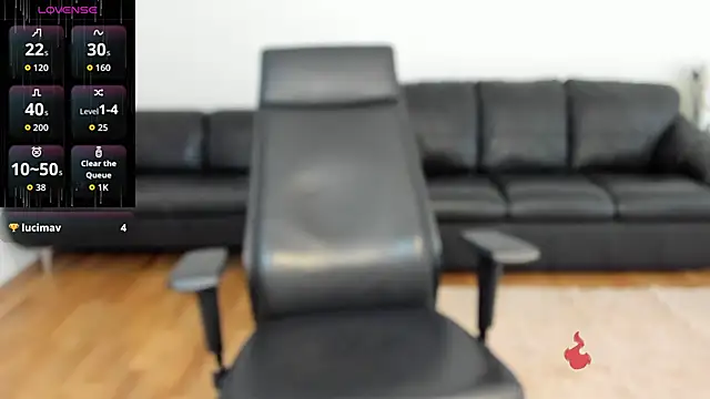 HornyNalia online show from October 16, 2025, 9:43 am