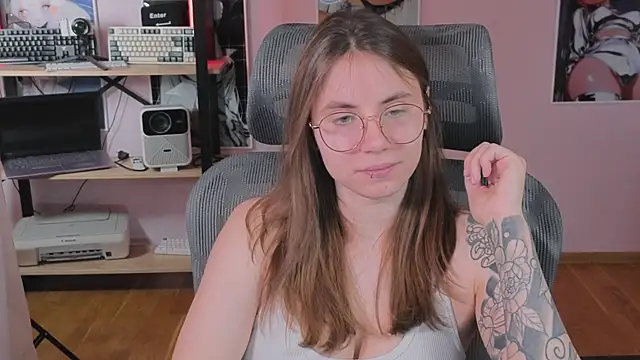 Snapshot of _AnnaStark_ chatting on April 9, 2026, 9:09 pm AnnaStark online show from April 9, 2026, 9:09 pm