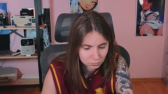 Snapshot of _AnnaStark_ chatting on May 9, 2026, 8:03 pm AnnaStark online show from May 9, 2026, 8:03 pm