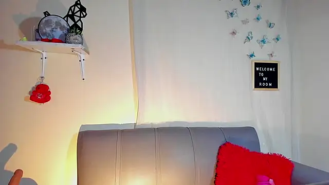 Snapshot of annyluna1 chatting on September 29, 2025, 10:25 pm annyluna1 online show from September 29, 2025, 10:25 pm