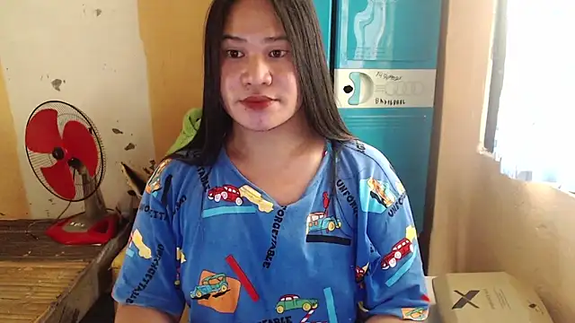 Snapshot of Hugeladycockmarga chatting on December 2, 2025, 1:44 am Hugeladycockmarga online show from December 2, 2025, 1:44 am