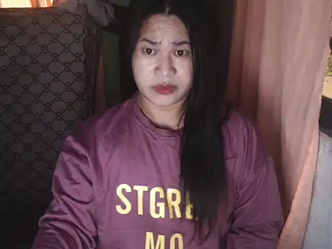 Snapshot of Hugeladycockmarga chatting on December 16, 2025, 10:37 pm Hugeladycockmarga online show from December 16, 2025, 10:37 pm