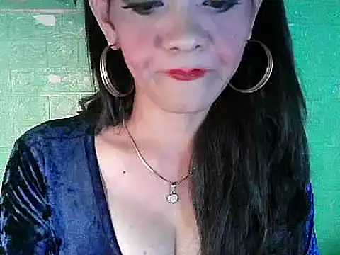 Snapshot of Rosebaumgardner1234 chatting on February 18, 2025, 12:49 pm Rosebaumgardner1234 online show from February 18, 2025, 12:49 pm