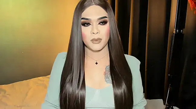 VictoriaEliz online show from March 9, 2025, 5:39 pm