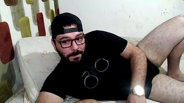 Snapshot of lucasprloco chatting on December 13, 2024, 1:04 am lucasprloco online show from December 13, 2024, 1:04 am
