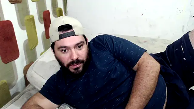 Snapshot of lucasprloco chatting on December 21, 2024, 11:34 pm lucasprloco online show from December 21, 2024, 11:34 pm
