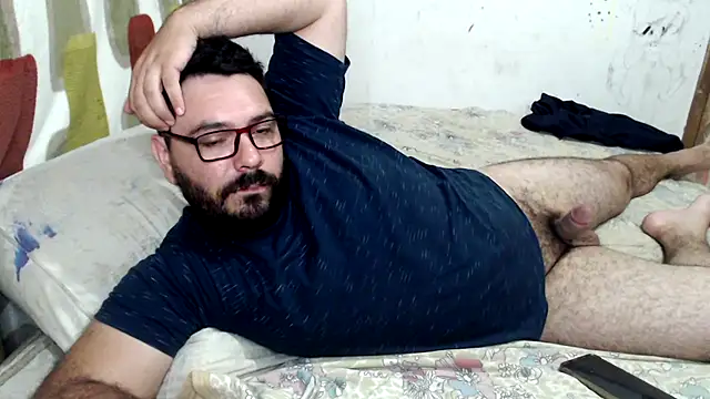 Snapshot of lucasprloco chatting on January 4, 2025, 2:35 am lucasprloco online show from January 4, 2025, 2:35 am