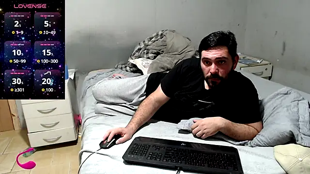 Snapshot of lucasprloco chatting on September 15, 2025, 10:32 pm lucasprloco online show from September 15, 2025, 10:32 pm