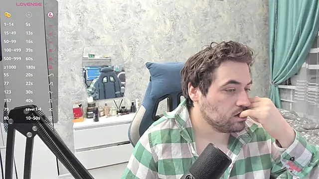 Snapshot of Morlaios chatting on February 10, 2025, 5:19 pm Morlaios online show from February 10, 2025, 5:19 pm