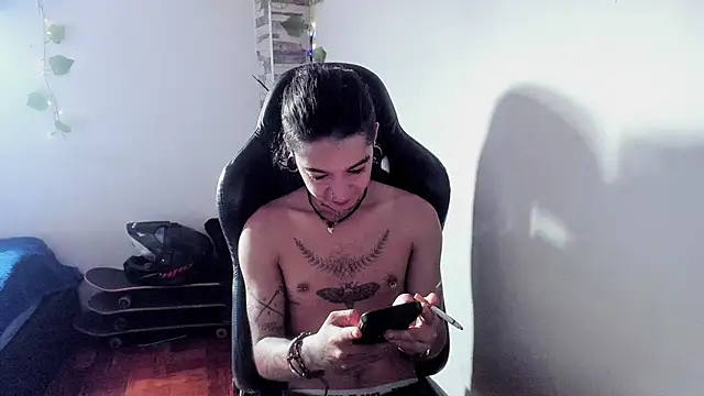 Snapshot of saad_man chatting on November 30, 2025, 6:45 pm saad man online show from November 30, 2025, 6:45 pm