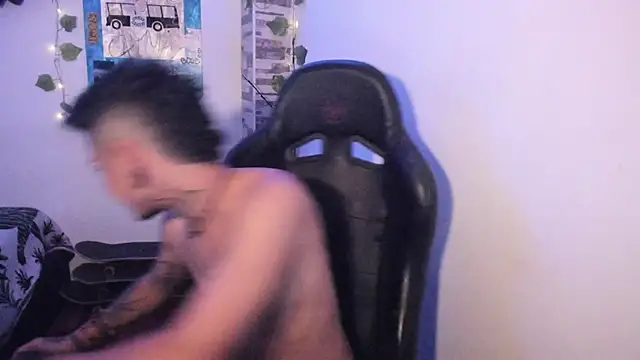 Snapshot of saad_man chatting on December 17, 2025, 11:55 pm saad man online show from December 17, 2025, 11:55 pm