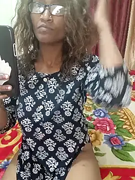 LunaRai online show from March 23, 2025, 7:20 am