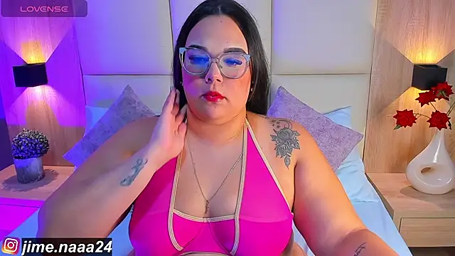 jimena24  online show from March 29, 2026, 5:07 am