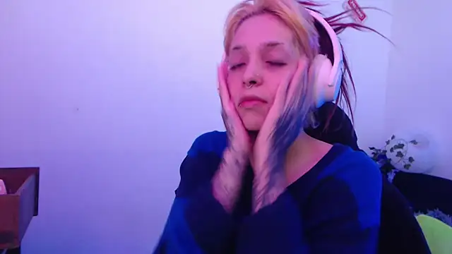 MaryJannes online show from December 5, 2025, 7:54 pm