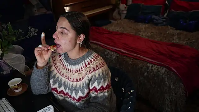 Snapshot of VanessaDoyle chatting on November 20, 2025, 5:01 pm VanessaDoyle online show from November 20, 2025, 5:01 pm