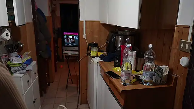 Snapshot of VanessaDoyle chatting on November 24, 2025, 5:56 pm VanessaDoyle online show from November 24, 2025, 5:56 pm