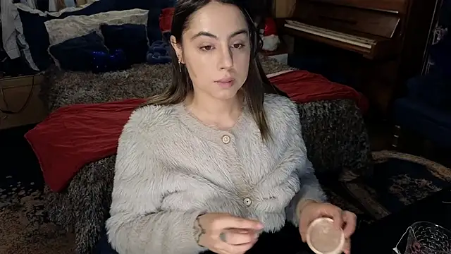 Snapshot of VanessaDoyle chatting on November 26, 2025, 12:55 am VanessaDoyle online show from November 26, 2025, 12:55 am