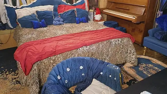 Snapshot of VanessaDoyle chatting on November 26, 2025, 1:01 pm VanessaDoyle online show from November 26, 2025, 1:01 pm