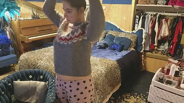 Snapshot of VanessaDoyle chatting on January 17, 2026, 11:48 am VanessaDoyle online show from January 17, 2026, 11:48 am