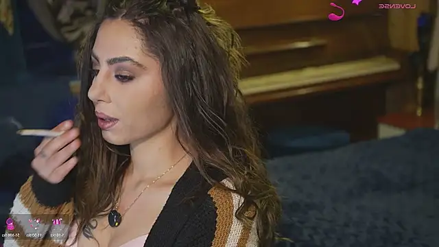 Snapshot of VanessaDoyle chatting on February 2, 2026, 7:18 am VanessaDoyle online show from February 2, 2026, 7:18 am