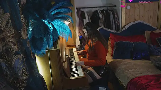 Snapshot of VanessaDoyle chatting on February 13, 2026, 4:47 pm VanessaDoyle online show from February 13, 2026, 4:47 pm