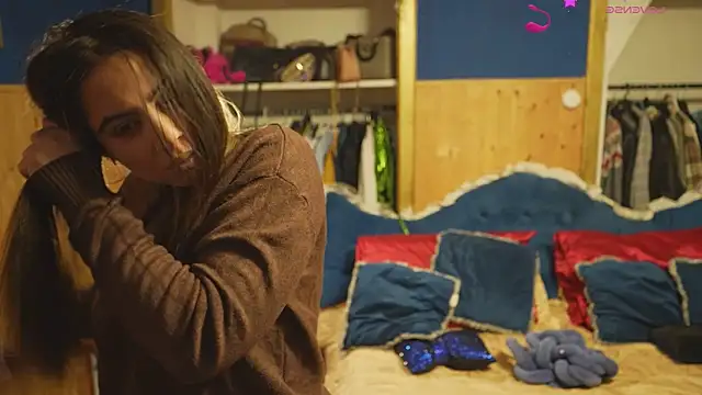 Snapshot of VanessaDoyle chatting on February 14, 2026, 8:27 pm VanessaDoyle online show from February 14, 2026, 8:27 pm