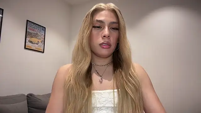 saray doll online show from June 6, 2026, 1:43 am