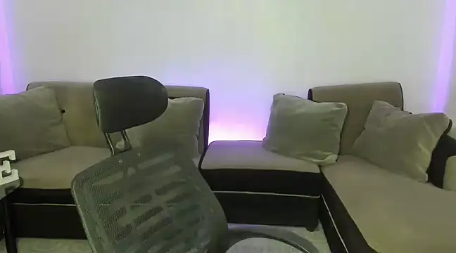 Snapshot of transbigcummer chatting on February 25, 2025, 3:09 am transbigcummer online show from February 25, 2025, 3:09 am
