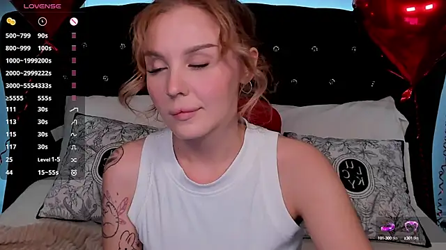 Snapshot of LianaFord chatting on February 7, 2025, 4:46 pm LianaFord online show from February 7, 2025, 4:46 pm