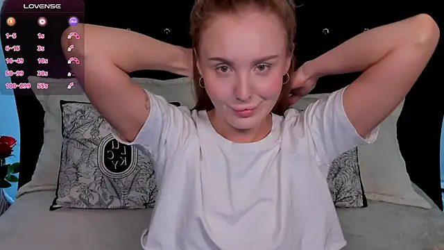 Snapshot of LianaFord chatting on March 3, 2025, 7:39 pm LianaFord online show from March 3, 2025, 7:39 pm