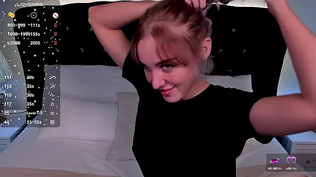Snapshot of LianaFord chatting on September 22, 2025, 7:27 pm LianaFord online show from September 22, 2025, 7:27 pm