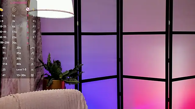 LianaFord online show from April 8, 2026, 5:40 am