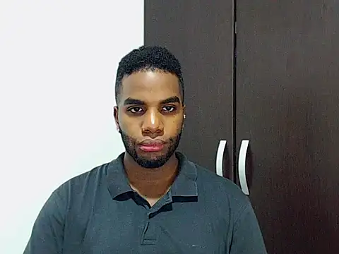 Snapshot of Rene_hotman chatting on October 19, 2025, 7:47 pm Rene hotman online show from October 19, 2025, 7:47 pm