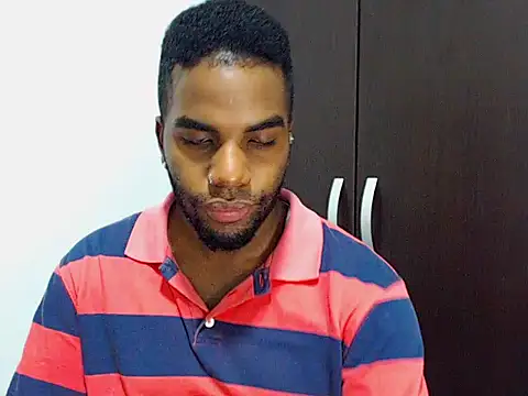 Snapshot of Rene_hotman chatting on October 23, 2025, 8:18 pm Rene hotman online show from October 23, 2025, 8:18 pm