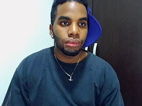 Snapshot of Rene_hotman chatting on November 1, 2025, 8:11 pm Rene hotman online show from November 1, 2025, 8:11 pm