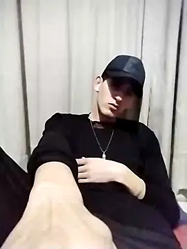 Snapshot of BIG___BEN chatting on December 15, 2024, 12:28 pm BIG BEN online show from December 15, 2024, 12:28 pm