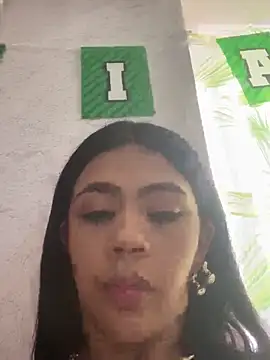 Snapshot of AntonellaRossi chatting on June 15, 2026, 6:21 pm AntonellaRossi online show from June 15, 2026, 6:21 pm