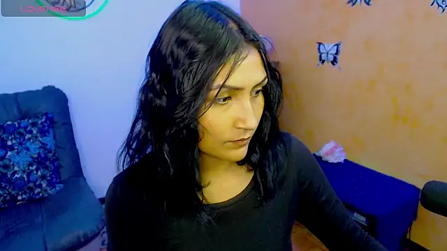 Snapshot of leah-666 chatting on December 27, 2024, 2:43 pm leah-666 online show from December 27, 2024, 2:43 pm