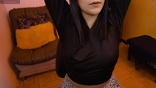 Snapshot of leah-666 chatting on February 15, 2025, 2:11 pm leah-666 online show from February 15, 2025, 2:11 pm