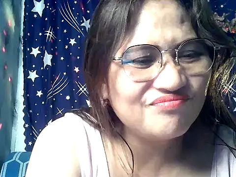 Snapshot of Amazing_Angel22 chatting on January 13, 2026, 11:21 pm Amazing Angel22 online show from January 13, 2026, 11:21 pm