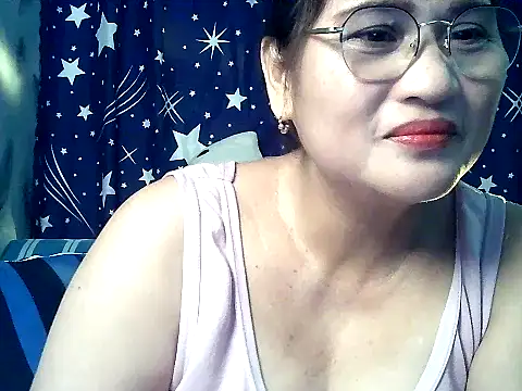 Snapshot of Amazing_Angel22 chatting on February 18, 2026, 11:44 pm Amazing Angel22 online show from February 18, 2026, 11:44 pm