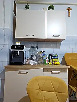 NathalieDream online show from October 27, 2025, 6:06 am