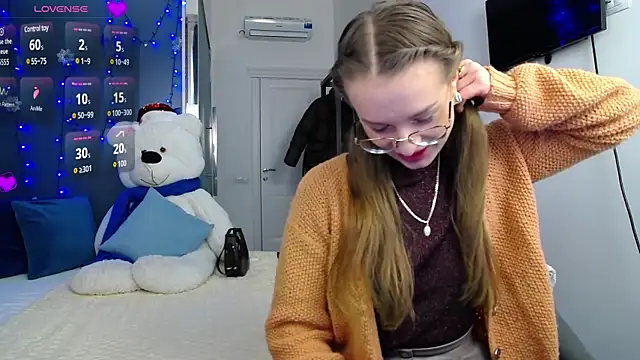 Snapshot of KateJonson chatting on December 29, 2024, 8:44 am KateJonson online show from December 29, 2024, 8:44 am