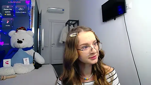 Snapshot of KateJonson chatting on January 2, 2025, 1:08 pm KateJonson online show from January 2, 2025, 1:08 pm