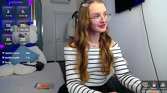 Snapshot of KateJonson chatting on January 2, 2025, 4:13 pm KateJonson online show from January 2, 2025, 4:13 pm