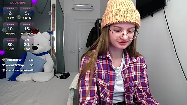 Snapshot of KateJonson chatting on January 5, 2025, 11:59 am KateJonson online show from January 5, 2025, 11:59 am