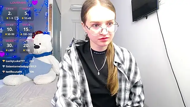 Snapshot of KateJonson chatting on January 7, 2025, 11:48 am KateJonson online show from January 7, 2025, 11:48 am