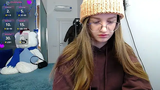 Snapshot of KateJonson chatting on January 14, 2025, 8:20 am KateJonson online show from January 14, 2025, 8:20 am